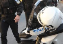 Καλλιθέα: Άγρια επίθεση σε 2 νεαρούς από ομάδα 10 ατόμων – Στο νοσοκομείο τα θύματα, 7 συλλήψεις