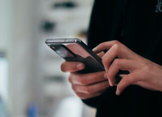 Κατασχέσεις και πλειστηριασμοί: Ποιοι οφειλέτες κινδυνεύουν – Τηλεφωνικές προειδοποιήσεις από την Εφορία