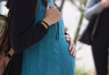 Μαμάδες μετά τα 40: Πενταπλασιάστηκαν τα τελευταία χρόνια οι γεννήσεις στην Ελλάδα