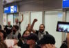 Με μέριμνα του ΥΠΕΞ επέστρεψαν στην Αθήνα οι 19 Έλληνες ακτιβιστές του στολίσκου για τη Γάζα