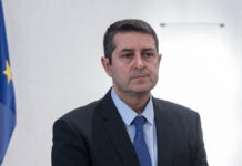 Γιώργος Μυλωνάκης: Έχει πολύ καλή επικοινωνία με το περιβάλλον μετά από 26 ημέρες στη ΜΕΘ