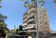 Ηλιούπολη: Στο ΚΑΤ μεταφέρεται η δεύτερη 17χρονη μετά την πτώση της από τον 6ο όροφο πολυκατοικίας