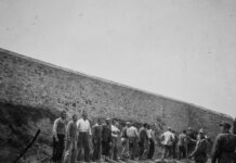 Η εκτέλεση των 200 στην Καισαριανή την Πρωτομαγιά του 1944 και οι φωτογραφίες που αποτύπωσαν την τραγωδία