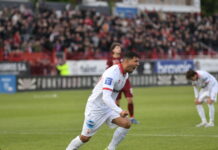 Πανσερραϊκός – ΑΕΛ Novibet 1-1: Ο Καρέλης με πέναλτι στο 90+8 βύθισε τους «βυσσινί» στη μάχη της παραμονής στη Super League