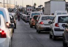 Κίνηση στους δρόμους: Στο «κόκκινο» ο Κηφισός, καθυστερήσεις σε Αθηνών και Αττική Οδό