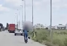 Λαμία: Ανήλικοι τρικάβαλο σε πατίνι, πέρασαν κόκκινο φανάρι σε διασταύρωση