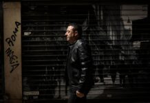 «Δεν υπολόγιζα κανέναν»: Εντυπωσιάζει το νέο κοινωνικό τραγούδι του Μαρίνου Αγαπίου!