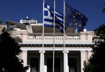 Κυβερνητικές πηγές: Το ίδιο αμετανόητος και απαράλλαχτος ο Τσίπρας