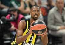 ΜακΚόλουμ: «Αυτό είναι το μοναδικό ελάττωμα του Ολυμπιακού»