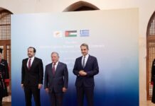 Κυριάκος Μητσοτάκης στη Σύνοδο Ελλάδας, Κύπρου, Ιορδανίας: Στα Στενά του Ορμούζ θα πρέπει να επιστρέψουμε στο προηγούμενο status quo