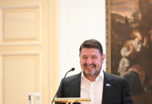 Πανελλήνιες 2026: Ευχές Χαρδαλία στους υποψήφιους – «Αγαπάμε εσάς, όχι τους βαθμούς σας«