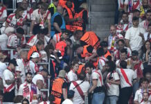 Κρίσταλ Πάλας – Ράγιο Βαγεκάνο: Ιατρικό πρόβλημα με οπαδό στην εξέδρα και μικρή διακοπή στον τελικό του Conference League