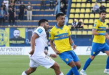 Παναιτωλικός – ΑΕΛ Novibet 1-1: Οι Αγρινιώτες με γκολ στο 95′ «καθάρισαν» την παραμονή και γκρέμισαν τα όνειρα των «βυσσινί»