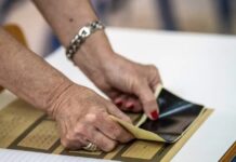 Αγίου Πνεύματος 2026: Πότε πέφτει η αργία και τι ισχύει με τις Πανελλήνιες εξετάσεις