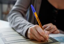 Πανελλήνιες 2026: Δωρεάν τηλεφωνική γραμμή υποστήριξης των υποψηφίων μαθητών