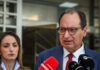 Ο Χρήστος Σπίρτζης κατέθεσε αίτημα για ανάσυρση της δικογραφίας των υποκλοπών από το αρχείο και εξαίρεση του Κωνσταντίνου Τζαβέλλα