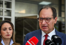 Ο Χρήστος Σπίρτζης κατέθεσε αίτημα για ανάσυρση της δικογραφίας των υποκλοπών από το αρχείο και εξαίρεση του Κωνσταντίνου Τζαβέλλα