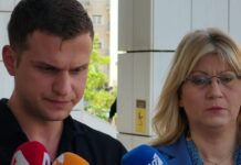 Τέμπη: Στον Άρειο Πάγο συγγενείς θυμάτων, ζητούν αναβάθμιση κατηγορίας για τον Κώστα Καραμανλή
