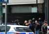 Τζιτζιφιές: Νέο βίντεο ντοκουμέντο – Η στιγμή που οι αστυνομικοί ρίχνουν κάτω τον δράστη και του περνούν χειροπέδες