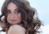 Waterfall waves: Το πιο hot hair trend του καλοκαιριού