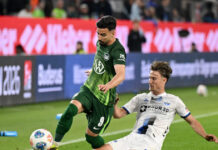 Βόλφσμπουργκ – Πάντερμπορν 0-0: Η ομάδα του Κουλιεράκη δεν σκόραρε και η παραμονή στην Bundesliga θα κριθεί στη ρεβάνς