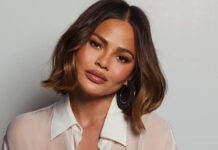 Chrissy Teigen: Τι απαντά για τις φωτογραφίες με γυμνό στήθος