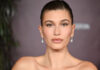 Μάσκες λάμψης: Το μυστικό της Hailey Bieber για ενυδάτωση