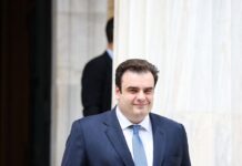 Πιερρακάκης: Αυξάνεται στα 1.600 ευρώ από τα 1.250 ευρώ το ακατάσχετο όριο στους τραπεζικούς λογαριασμούς-Πότε θα ψηφιστεί η διάταξη