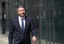 Ανδρουλάκης: Αν το ΠΑΣΟΚ δεν είναι ισχυρό κόμμα στις εκλογές και έχουμε πολιτική εικόνα Μητσοτάκη – Τσίπρα, θα μπούμε στη μηχανή του χρόνου
