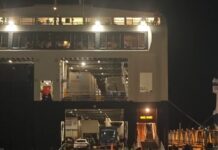 Συναγερμός στο Λαύριο: Μπλόκο στο λιμάνι και έλεγχος για βόμβα στο «Blue Star 2» με 1050 επιβαίνοντες