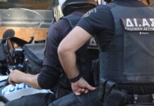 Πάτρα: Άνδρας μπούκαρε στο σπίτι της ηλικιωμένης μητέρας του και την περιέλουσε με οινόπνευμα