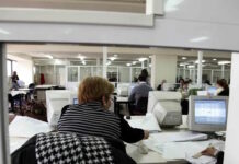 Σε δημόσια διαβούλευση το νομοσχέδιο για την ισότητα αμοιβής ανδρών και γυναικών – 12 ερωτήσεις και απαντήσεις