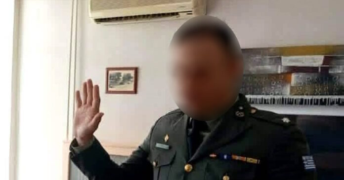 Σάλος με εικόνα στρατιωτικού να ορκίζεται στο Δωδεκάθεο – «Όσα λέγονται είναι λανθασμένα, δεν ορκίστηκα στον Δία» λέει ο ίδιος
