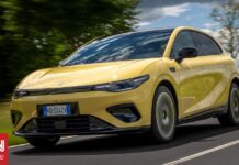Το Leapmotor B05 θέλει να διεκδικήσει μερίδια στην κατηγορίας C της Ευρώπης