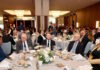 Ο Γεωργιάδης στο ίδιο τραπέζι με την Κωνσταντοπούλου και τον Ανδρουλάκη λίγες μέρες μετά τη μήνυση – Η πιο αμήχανη στιγμή σε εκδήλωση