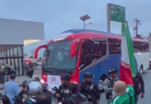 Το Ιράν έφτασε στο Μεξικό ενόψει Μουντιάλ με τέσσερις ώρες καθυστέρηση και έντονη αστυνομική επιτήρηση