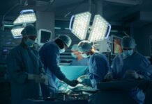 Απογευματινά χειρουργεία: Ολοκληρώθηκε το δωρεάν πρόγραμμα – «Η λίστα αναμονής μειώθηκε 98%»