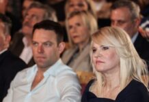 Στην αντεπίθεση ο Κασσελάκης: Εγώ ζήτησα από την Τζάκρη να παραιτηθεί – Το κόμμα κινείται στο φιλελεύθερο κέντρο