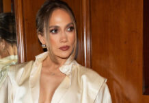 Το μανικιούρ της Jennifer Lopez που θα αντιγράψουμε φέτος το καλοκαίρι!