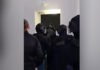 Μύκονος: Η στιγμή που το ελληνικό FBI εισβάλει στα σπίτια του κυκλώματος ναρκωτικών – Ο τιμοκατάλογος και οι καβάτζες στον Πειραιά