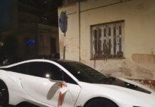 Χειροπέδες σε 9 μέλη εγκληματικών οργανώσεων που «έσπρωχναν» ναρκωτικά σε ανήλικους στα βόρεια προάστια – Έκαναν τη διακίνηση με πολυτελές αυτοκίνητο