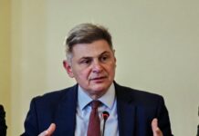 Η ευρωομάδα της ΝΔ απαντά στον Νικόλα Φαραντούρη: «Κινδυνολογία και άκρατος λαϊκισμός»