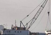 Οινούσσες: Θαλαμηγός προσάραξε στα ανοιχτά – Σώοι οι επιβαίνοντες