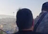 Πειραιάς: Συγκλονιστικό βίντεο με αστυνομικούς να σώζουν άνδρα λίγο πριν πέσει στο κενό από τον 6ο όροφο κτιρίου
