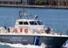 Αίγινα: Σκάφος με 21 επιβαίνοντες προσάραξε στη νησίδα «Κερί» – Σκάφη και δύτης σπεύδουν στο σημείο