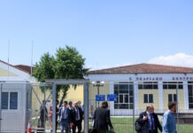 Σύλλογος Συγγενών Θυμάτων Τεμπών: «Καταγγέλλουμε την επ’ αόριστον αναβολή της δίκης του ελεγκτή της σύμβασης 717»