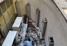 Θρίλερ στη Θεσσαλονίκη: Εντοπίστηκε νεκρός άνδρας σε φωταγωγό, εξετάζονται όλα τα ενδεχόμενα