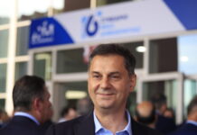 Πώς απεγκλωβίστηκαν ο Χάρης Θεοχάρης και 13 Έλληνες από το Ιρανικό Κουρδιστάν – Η επιχείρηση του υπουργείου Εξωτερικών