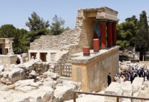 Κνωσός: Λιποθύμησαν δύο άτομα εξαιτίας του ακραίου καύσωνα – Κλειστός μέχρι τις 5 ο αρχαιολογικός χώρος