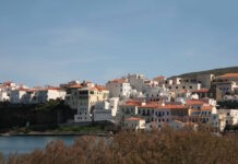 Άνδρας ξεψύχησε μέσα στο πλοίο για την Άνδρο
